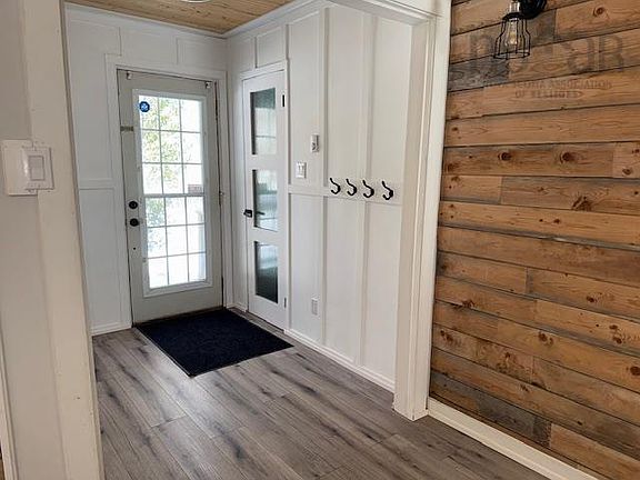 3rd image of 1040 Conquerall Mills Rd