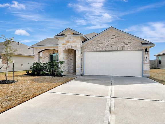 3rd image of 909 Davy St