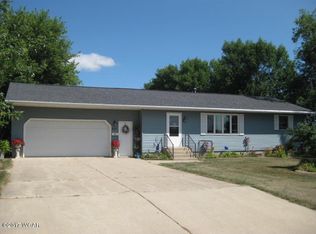 210 E 8th St, Adrian, MN 56110