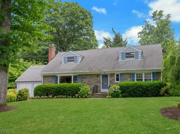 28 Oak Drive, Chatham Boro, NJ 07928
