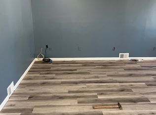 2190 Garrick Ave, Warren, MI 48091