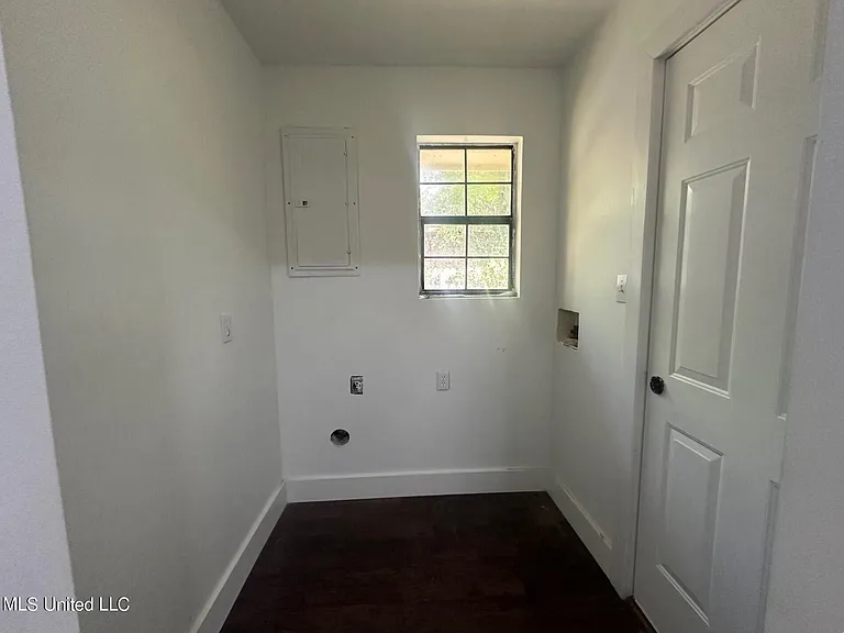 258 Conrad Ln — Photo 14
