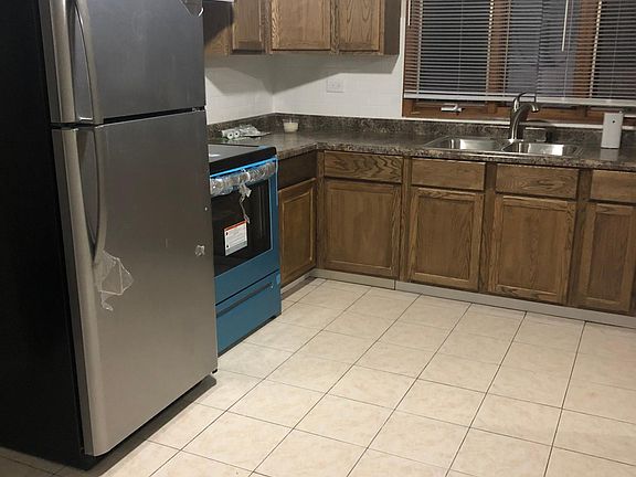 2nd image of 947-949 Cedar Ave #947