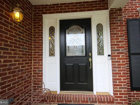 4th image of 43798 Michener Dr