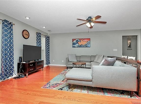 5th image of 12330 Autumn Blaze Dr #246