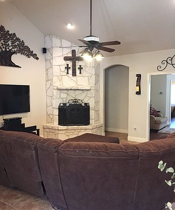 4th image of 217 Southwood Oaks Dr