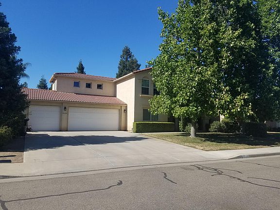 2nd image of 2644 E Seeger Ave