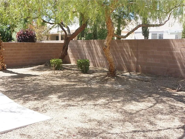 4916 River Splash Ave — Photo 25