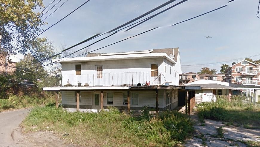 2nd image of 7706 155th Ave