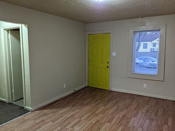 3rd image of 2034 N Colorado Ave