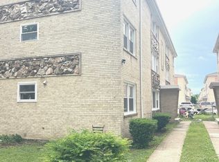 5214 N Potawatomie Ave, Chicago, IL 60656