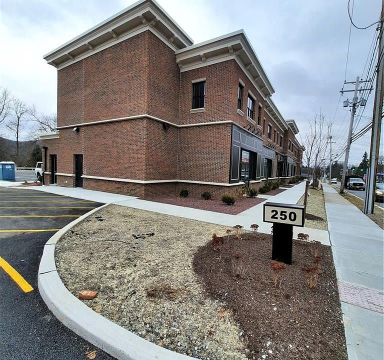 1st image of 250 Route 32 #204