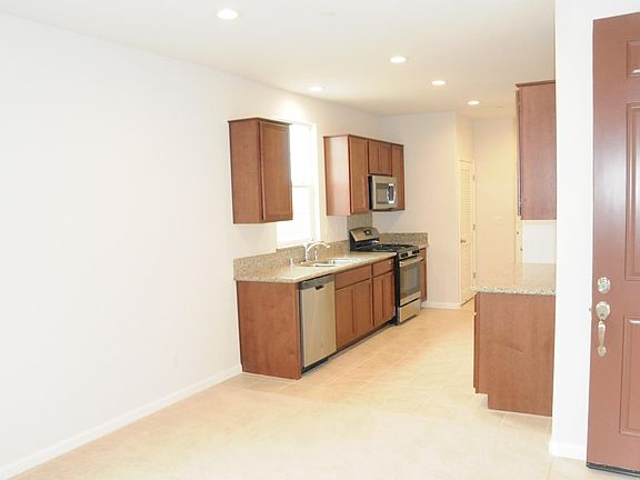 Breakfast area next to kitchen