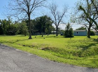 W Edwards St, Rayne, LA 70578