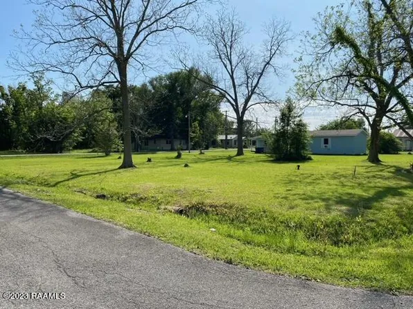 W Edwards St, Rayne, LA 70578