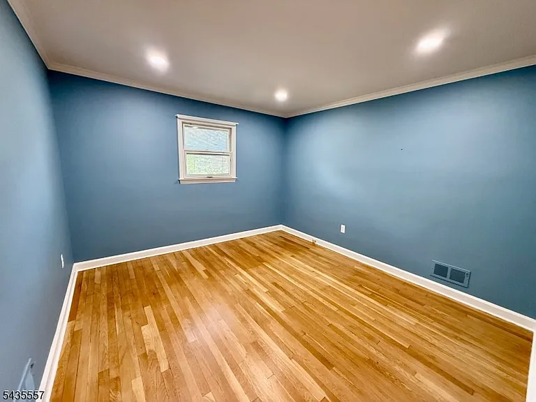 48 E Madison Ave — Photo 20