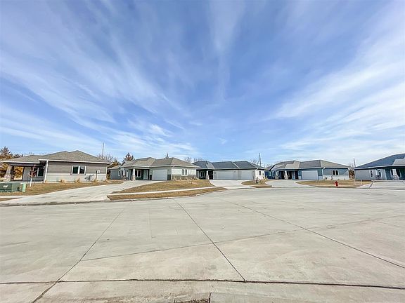3rd image of 4513 Tallgrass Cir #12