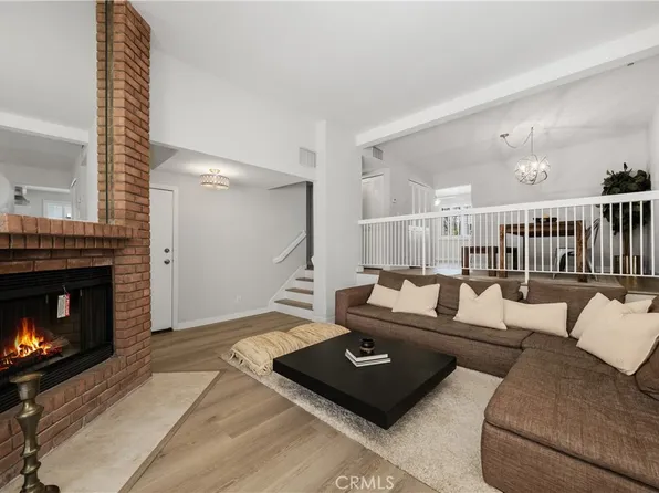 18747 Hatteras St Unit 10, Tarzana, CA 91356