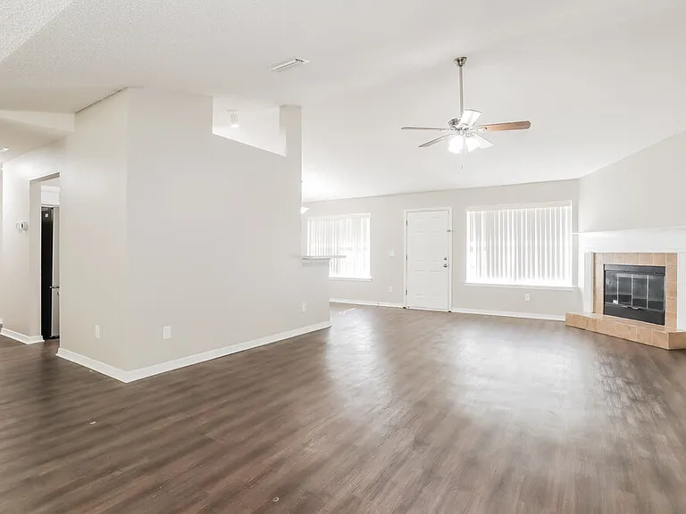 1399 Guardian Dr — Photo 5