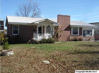 112 Mae St, Centre, AL 35960