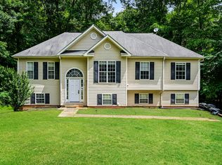 425 Misty Brook Ct, Hampton, GA 30228