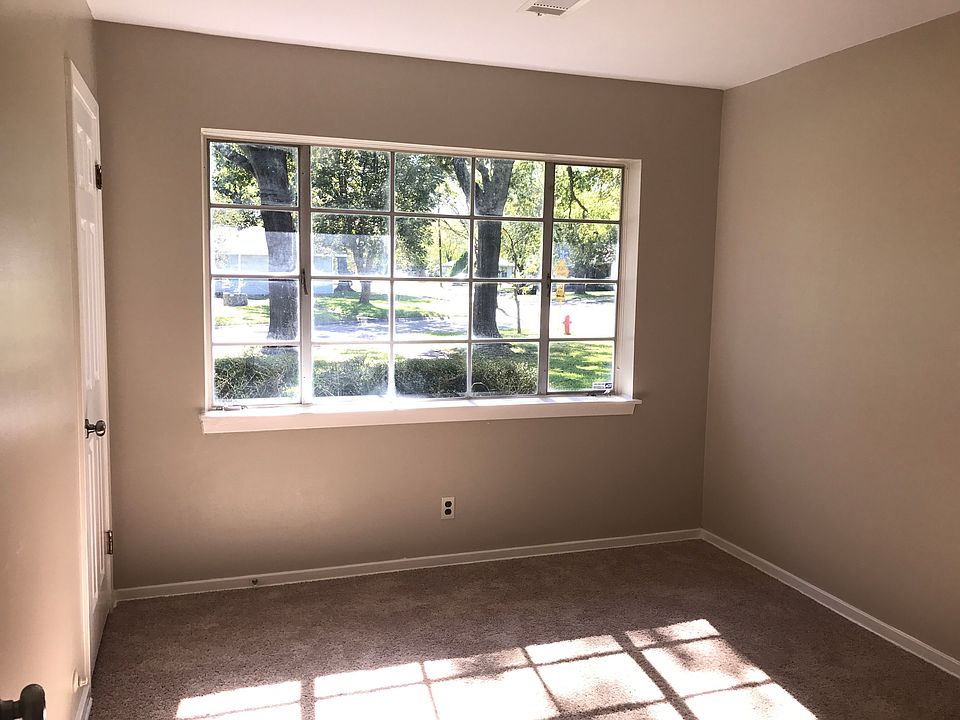 1st image of 11501 Tilia St