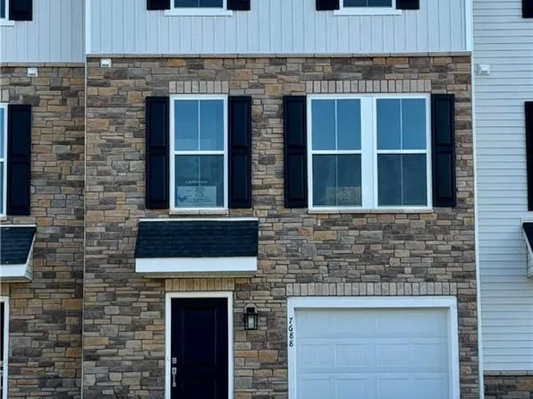 7688 Clayton Ave, Coopersburg, PA 18036