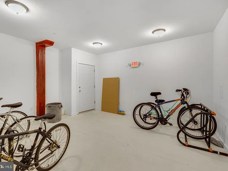 2045 Trenton Ave — Photo 19