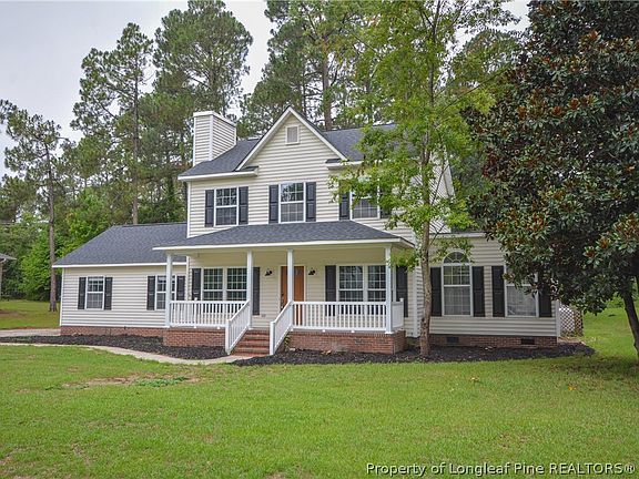 3rd image of 166 Coachman Way