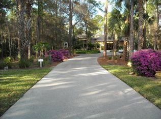 4841 Sycamore Dr, Naples, FL 34119