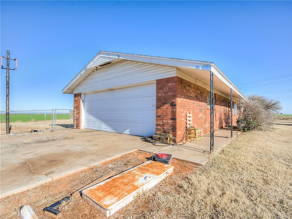 6107 County St Hinton OK Zillow