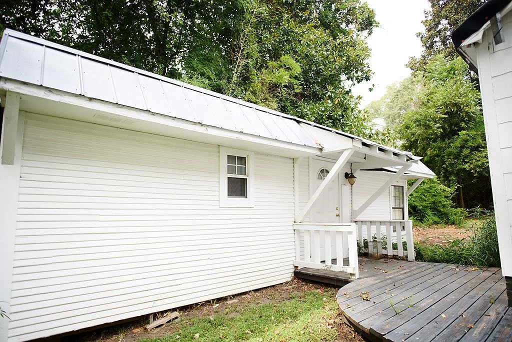 1 bed, $1,600 — Photo 1