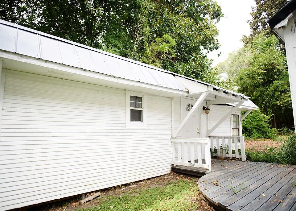 824 University Ave #2