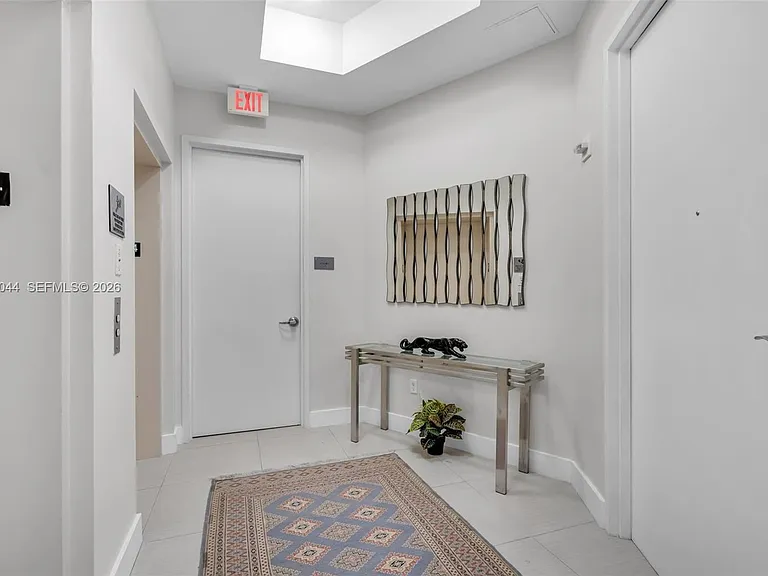 15811 Collins Ave #3407 — Photo 4