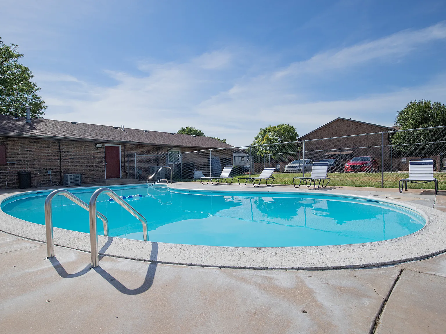 Cloudridge Apartments — Photo 2