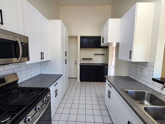 3rd image of 80 N Lucas Ct