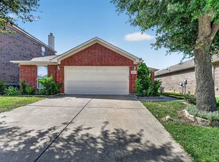 803 E Alexander Ln, Euless, TX 76040