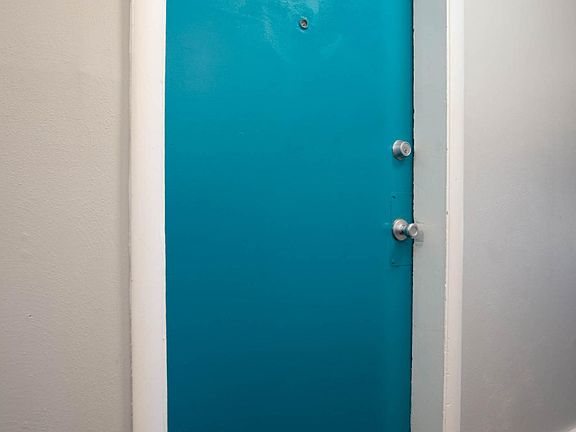 2nd image of 3219 Russell Blvd APT 1
