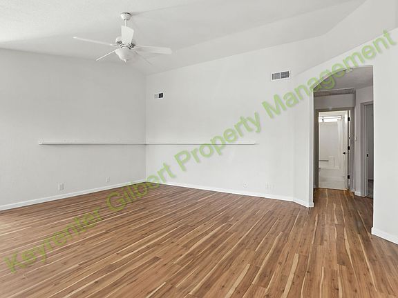 5th image of 1272 N Woodburne Dr