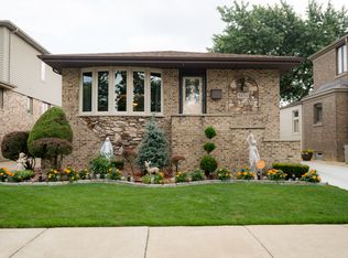 5233 S Sayre Ave, Chicago, IL 60638