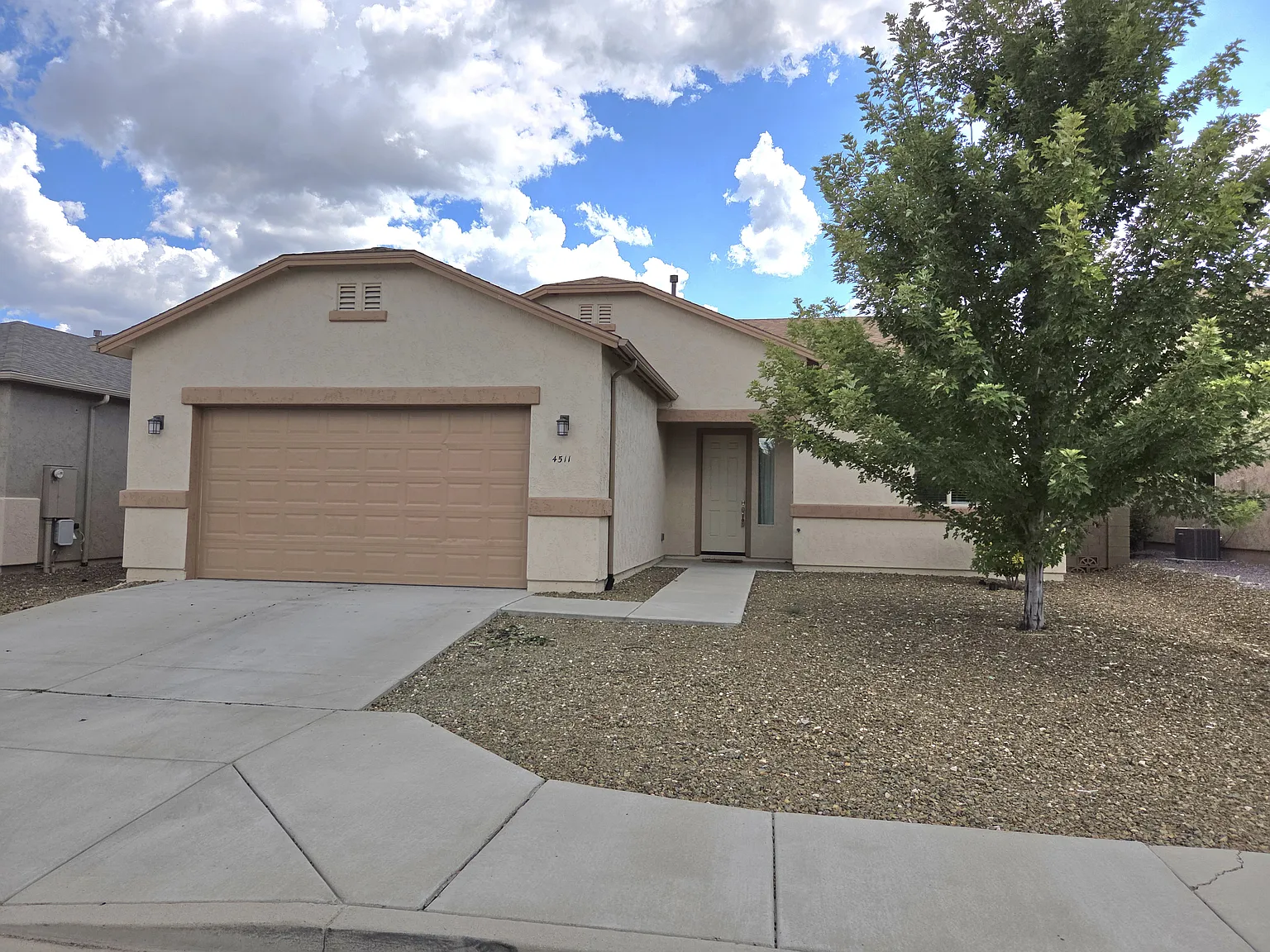 3 bed, 1590 sqft, $2,300 — Photo 1