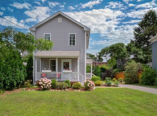 11 Orchard St, Northampton, MA 01060