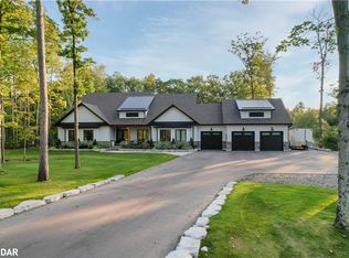 40 Algonquin Trl, Tiny, ON L0L2T0