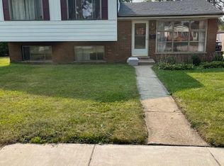 1044 S Charlotte St, Lombard, IL