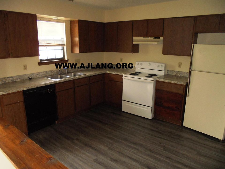 2nd image of 1005 Natalie Dr