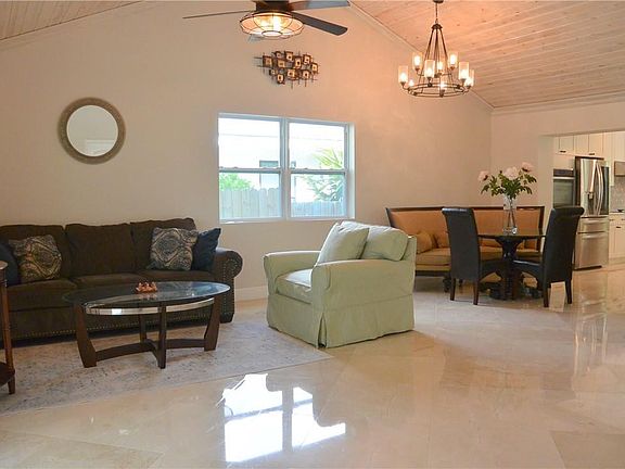 5th image of 501 SW 10th Street
