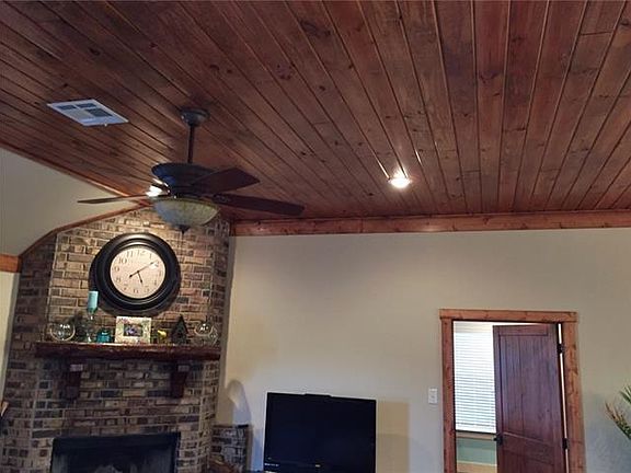 3rd image of 621 County Road 4290