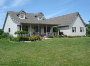 704 Moorefield Ct, Springfield, OH 45502