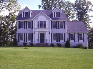 69 Champlin Ridge Rd, Rochester, NH 03867