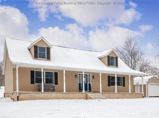 458 Fisher Ridge Rd, Kenna, WV 25248